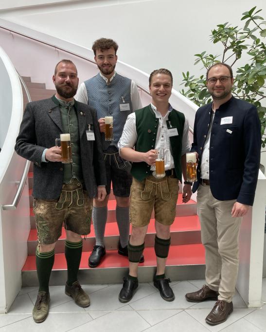 Die Sieger der diesjähirgen Südbayerischen Meisterschaften (v.l.): Stefan Kreuzholz (3. Platz), Benedict Hilaire (1. Platz), Leon Scheuchl (2. Platz) und Benedikt Meier (Private Brauereien Bayern) 